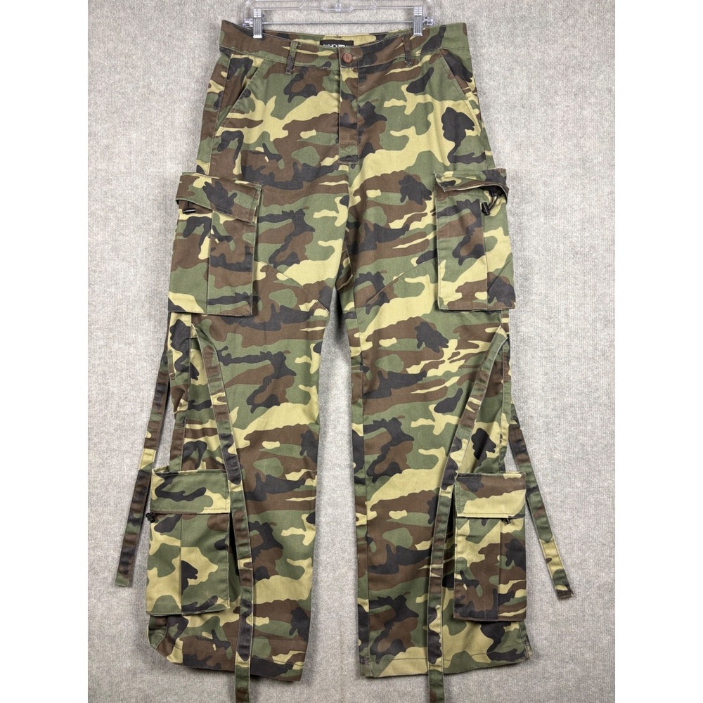 Fashion Nova ZDRBFN002 Cargo Pants Strap Detail XL Green Camo